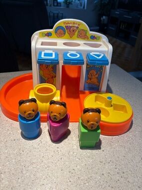 Vintage (1984) Fisher Price 3 Bears Shape Sorter Playground
